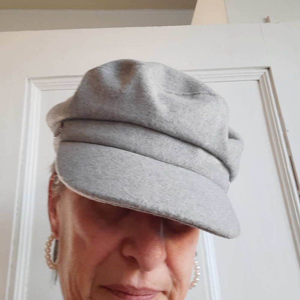 TOO LATE ! cap for women, Vintage style hat in very good condition - Picture 1 of 7